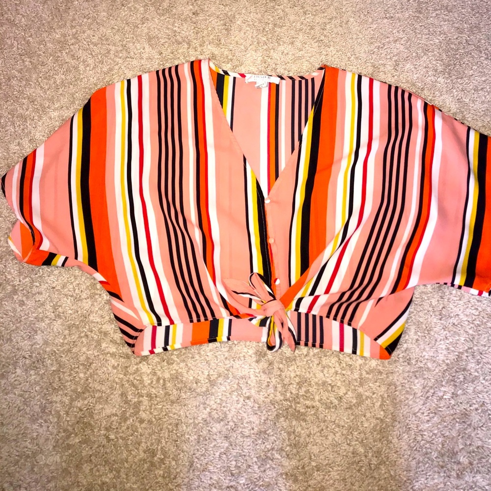 Forever 21 Cropped Blouse